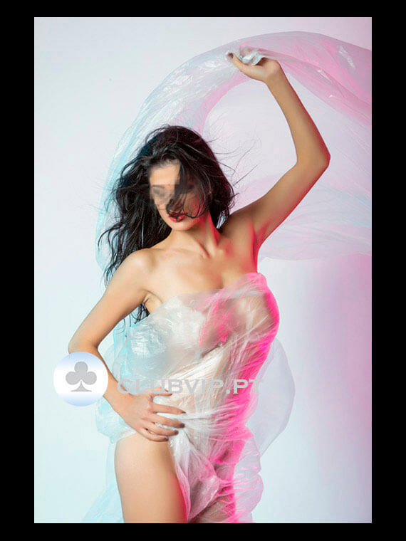 Acompanhante-Massagens Sensuais Lisboa - Tantric Moments-Lisboa