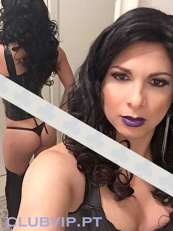 Acompanhante-Travestis Vip Karen Enorme Dote Sempre Cheia De Sedução-Porto