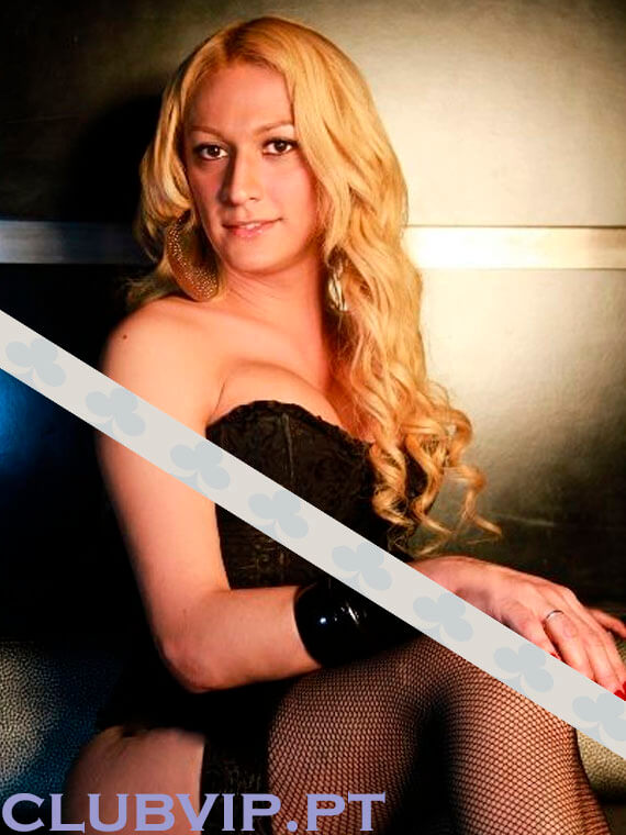 Acompanhante-Travestis Loiras Blonde Shemales Karinny Fariah-VILAMOURA