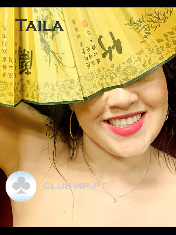 Acompanhante-Massagens Sensuais Lisboa - Tantric Moments-Lisboa